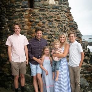 Meet your Posher, Elise